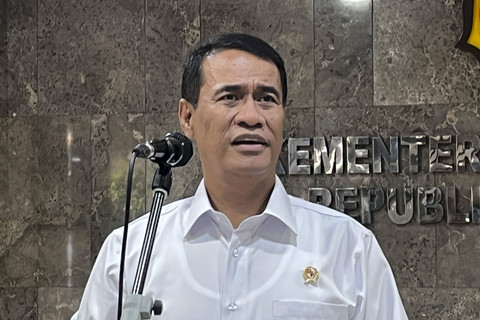Menteri Pertanian (Mentan) Amran Sulaiman di Kantor Kementerian Pertanian (Kementan), Kamis (9/10/2025). Foto: Widya Islamiati/kumparan