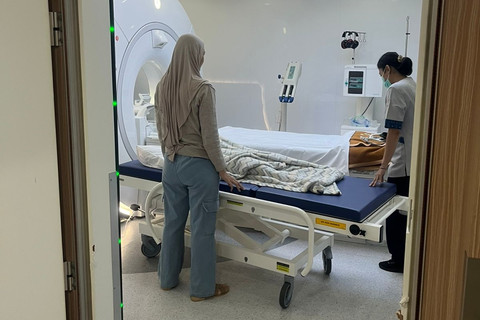 Cerita Ibu Ara, anaknya tiba-tiba lumpuh karena penyakit langka. Foto: Dok. Pribadi