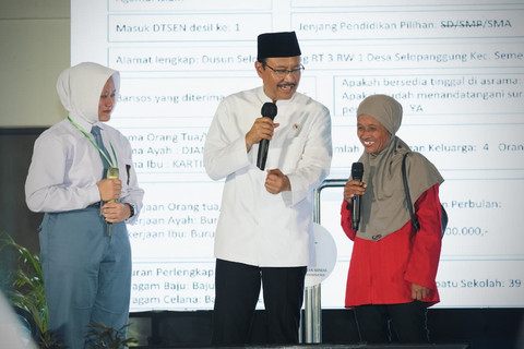 Mensos Saifullah Yusuf (Gus Ipul) berkunjung ke SRMA 24 Kediri, Jawa Timur, Jumat (10/10/2025). Foto: Kemensos RI
