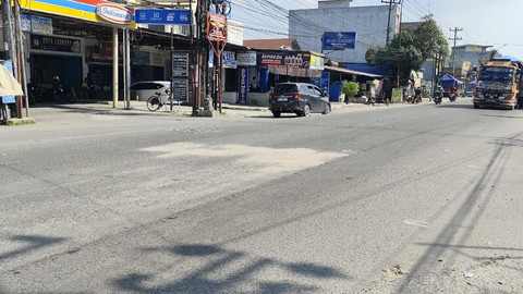 Lokasi seorang bocah terlindas truk sampah di Medan, Jumat (10/10/2025). Foto: Amar Marpaung/kumparan