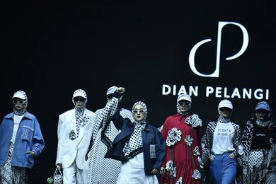 Foto presentasi brand Dian Pelangi. Sumber: Shutter Stock.
