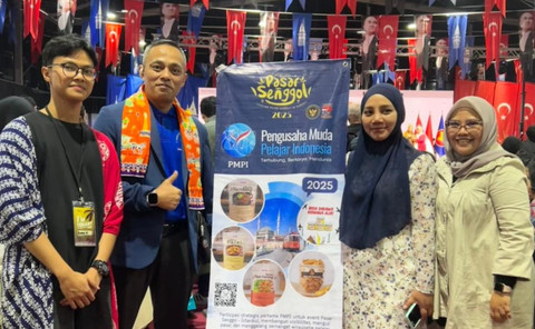 PMPI di acara Pasar Senggol Istanbul 2025, membangun ekosistem wirusaha pelajar yang terhubung langsung dengan pelaku UMKM di Tanah Air. Foto: PMPI