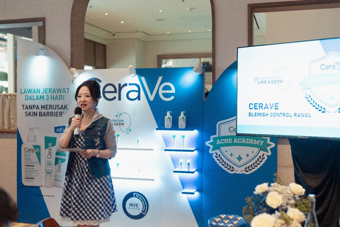 Silvia Yohana, General Manager L’Oréal Dermatological Beauty Indonesia di acara CeraVe Acne Academy. Foto: CeraVe