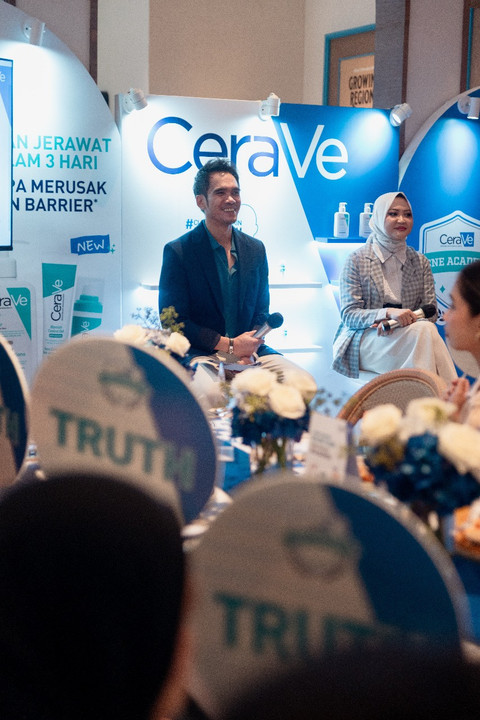 Talkshow bersama dermatolog di CeraVe Acne Academy. Foto: CeraVe