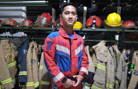 Abdul Azis, anggota Tim Rescue 1 Damkar Kota Surabaya. Foto: Masruroh/Basra