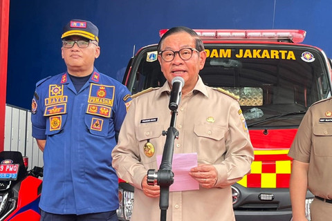 Gubernur DKI Jakarta Pramono Anung saat menghadiri peresmian Pos Pemadam Kebayoran Lama Utara, Jakarta Selatan, Senin (13/10/2025). Foto: Nasywa Athifah/kumparan