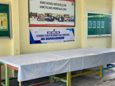 Suasana SMP Negeri 3 Berbah, Sleman, yang tidak menerima distribusi Makanan Bergizi Gratis (MBG) akibat penghentian sementara oleh SPPG Jogotirto, Senin (13/10). Foto: Pandangan Jogja/ Resti Damayanti