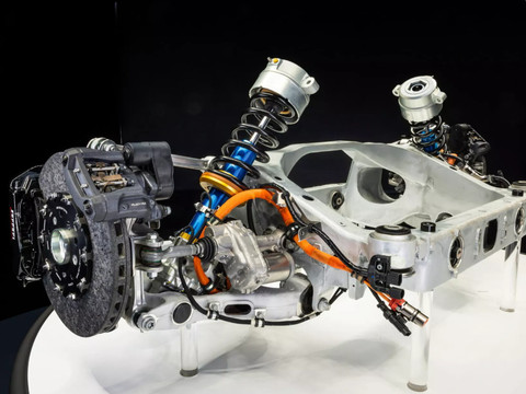 Motor listrik dan suspensi aktif 48V pada mobil listrik Ferrari. Foto: Dok. Carscoops