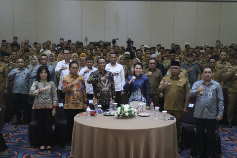 Peresmian Pos Bantuan Hukum (Posbankum) seluruh desa dan kelurahan untuk 10 Kabupaten/Kota Maluku Utara di Terate pada Senin (13/10). Foto: Dok. Istimewa