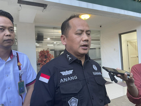 Kapuspenkum Kejagung, Anang Supriatna, saat diwawancarai wartawan di Puspenkum Kejagung, Jakarta, Selasa (14/10/2025). Foto: Fadhil Pramudya/kumparan