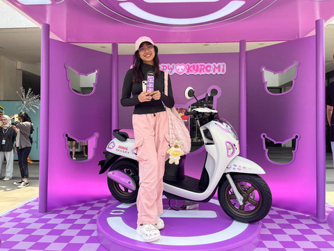 Pengunjung booth Scoopy x Kuromi. Foto; dok. AHM