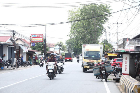 Kondisi Jalan Komyos Sudarso Pontianak. Foto: Ade Mirza/Hi!Pontianak