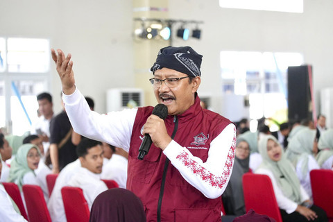 Mensos Saifullah Yusuf (Gus Ipul) saat kunker ke Sekolah Rakyat Terintegrasi 37 Serang, Banten, Rabu (15/10/2025). Foto: Dok. Kemensos