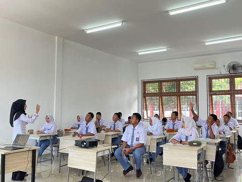 Proses belajar di Sekolah Rakyat Menengah Atas (SRMA) 32 Lampung Selatan | Foto : Eka Febriani / Lampung Geh