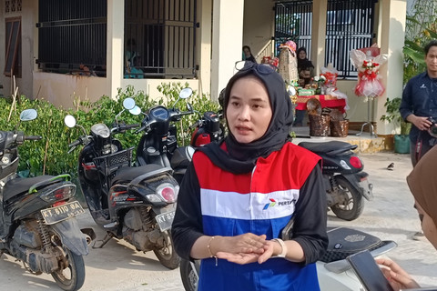 Community Development Officer PT Pertamina EP Asset 5 Sanga Sanga Field, Sarah Dhea Pratiwi, di Rumah Bahagia PT Pertamina EP Sanga Sanga, Samboja, Kutai Kartanegara, Kalimantan Timur, Kamis (16/10). Foto: Muhammad Fhandra/kumparan Foto: Muhammad Fhandra/kumparan