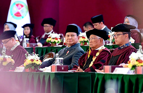 Presiden Prabowo Subianto hadiri acara sidang senat Universitas Kebangsaan Republik Indonesia (UKRI) di Bandung, Sabtu (18/10/2025). Foto: Mukhlis Jr./Biro Pers Sekretariat Presiden