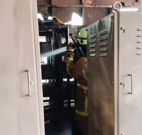 Ruangan panel listrik di Rumah Sakit Hermina, Bekasi Selatan terbakar. Foto: Dok. Istimewa