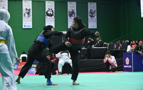 Pertandingan pencak silat di PON Bela Diri 2025, Djarum Arena, Kudus. Foto: Dok. PON Bela Diri Kudus 2025