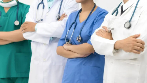 Ilustrasi tenaga kesehatan. Foto: Gety Images