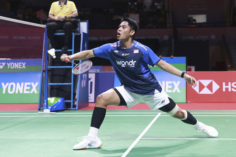 Pebulu tangkis asal Indonesia Zaki Ubaidillah (Ubed) saat bermain di Kejuaraan Dunia Junior BWF 2025. Foto: Dok. PBSI