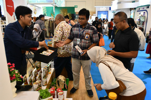 Produk UMKM binaan Pertamina digandrungi pengunjung Trade Expo Indonesia 2025 di ICE BSD, Minggu (19/10/2025). Foto: Dok. Pertamina