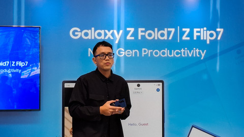 Ilham Indrawan, MX Product Marketing Senior Manager Samsung Electronics Indonesia, di acara Galaxy Z Fold7 I Z Flip7: New Gen Productivity Media Session di Jakarta, Selasa (21/10). Foto: Muhamad Ardiyansyah/kumparan
