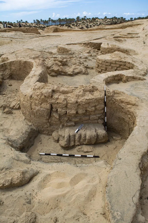 Bagian tembok benteng dengan pola zig-zag. Foto: Egyptian Ministry of Tourism and Antiquities