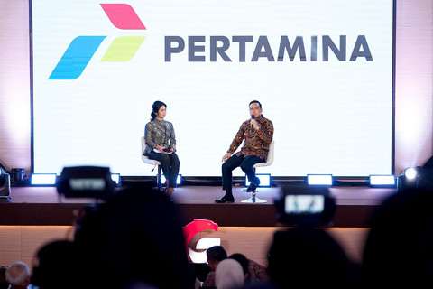 Direktur Utama Pertamina, Simon Aloysius Mantiri (kanan) pada Peringatan Satu Tahun Kepemimpinan Presiden Prabowo Subianto dan Wakil Presiden Gibran Rakabuming Raka di Jakarta, Senin (20/10/2025). Foto: Dok. Istimewa