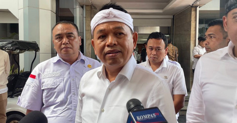 Gubernur Jawa Barat, Dedi Mulyadi atau KDM, mendatangi Kantor Kemendagri, Jakarta, Rabu (22/10/2025). Foto: Fadhil Pramudya/kumparan