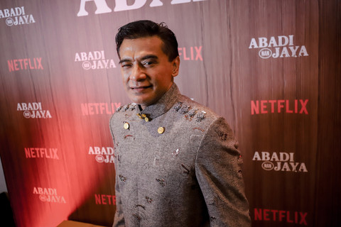 Aktris Donny Damara menghadiri Gala Premiere film Abadi Nan Jaya di Epicentrum XXI, Jakarta Selatan, Rabu (22/10/2025). Foto: Jamal Ramadhan/kumparan