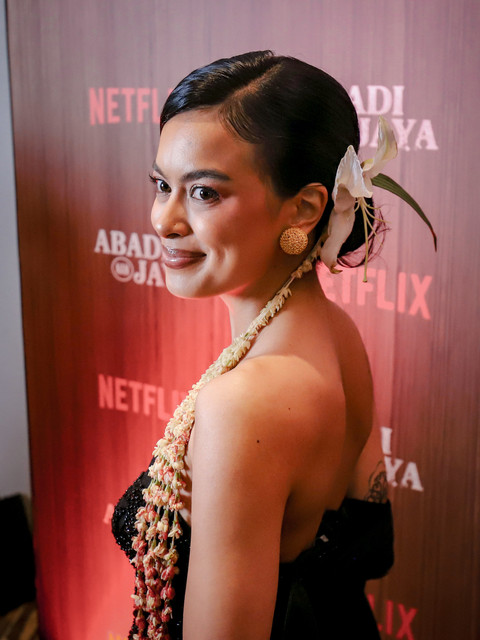 Aktris Eva Celia menghadiri Gala Premiere film Abadi Nan Jaya di Epicentrum XXI, Jakarta Selatan, Rabu (22/10/2025). Foto: Jamal Ramadhan/kumparan