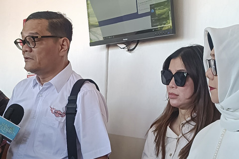 Dokter Kamelia dalam sidang perdana kasus peredaran narkotika di dalam Rutan Salemba, yang menjerat Ammar Zoni di Pengadilan Negeri Jakarta Pusat, Kamis (23/10/2025). Foto: Giovanni/kumparan
