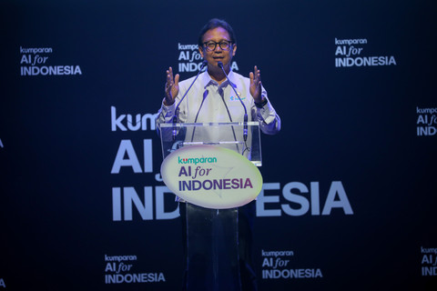 Menteri Kesehatan Budi Gunadi Sadikin memberikan keynote speech pada acara kumparan AI for Indonesia 2025 di The Ballroom at Djakarta Theater, Jakarta Pusat, Kamis (23/10/2025). Foto: Aditia Noviansyah/kumparan