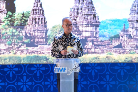 Menteri Perindustrian Agus Gumiwang Kartasasmita, saat membuka konferensi tahunan ITMF (International Textile Manufacturers Federation) dan IAF (International Apparel Federation) World Fashion Convention 2025 di Yogyakarta, Jumat (24/10/2025). Foto: Dok. Kemenperin
