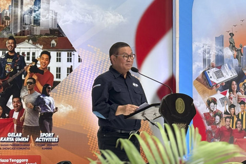 Gubernur DKI Jakarta Pramono Anung menyampaikan sambutan saat pada Opening Ceremony Jakarta Economic Forum (JEF) Tahun 2025 dan Launching ACT JEF 2025 di kompleks Stadion Gelora Bung Karno, Jakarta, Sabtu (25/10/2025). Foto: Amira Nada Fauziyyah/kumparan