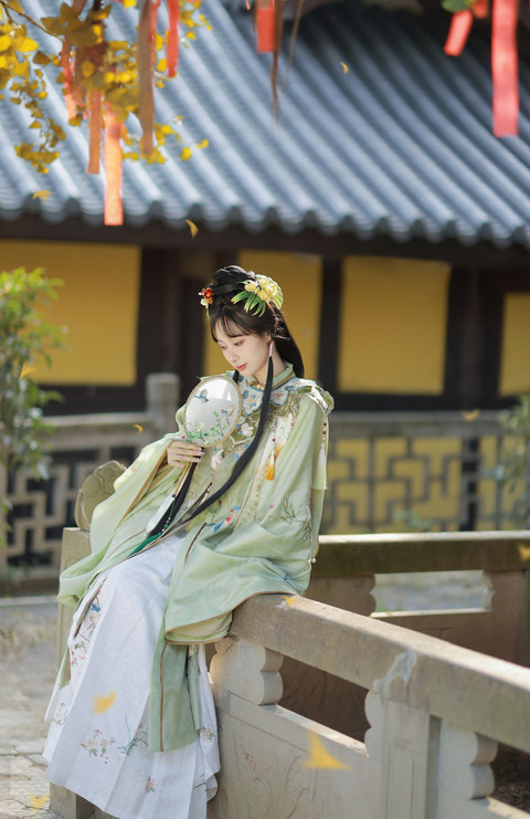 Ilustrasi micro drama China. Foto: Qianjin/Shutterstock