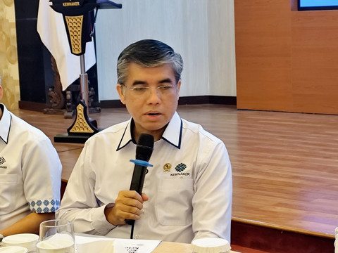 Menteri Ketenagakerjaan (Menaker) Yassierli di Kantor Kementerian Ketenagakerjaan, Selasa (28/10/2025). Foto: Widya Islamiati/kumparan