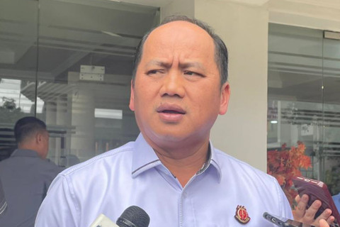 Kapuspenkum Kejagung, Anang Supriatna, saat diwawancarai wartawan di Gedung Kejagung, Jakarta, Selasa (28/10/2025). Foto: Fadhil Pramudya/kumparan