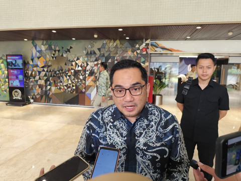 Ketua Komisi II DPR Rifqinizamy Karsayuda di Kompleks Parlemen Senayan, Jakarta pada Rabu (29/10/2025). Foto: Luthfi Humam/kumparan