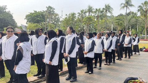 Suasana pelepasan Pasukan Putih di Balai Kota, Gambir, Jakarta Pusat, Rabu (29/10/2025). Foto: Nasywa Athifah/kumparan