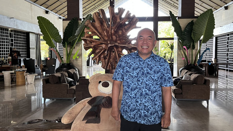 General Manager Grand Luley Manado, Ariestra Prasetio Murtiono saat ditemui kumparan di Manado pada Rabu (29/10/2025). Foto: Gitario Vista Inasis/kumparan