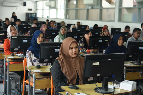 Bimtek (bimbingan teknis) atau workshop berperan penting dalam memperkuat tata kelola digital pendidikan. (usu.ac.id)