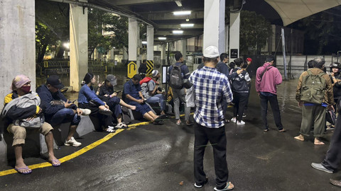Kondisi banjir di area Kemang yang mulai surut, Kamis (30/10/2025). Foto: Amira Nada Fauziyyah/kumparan