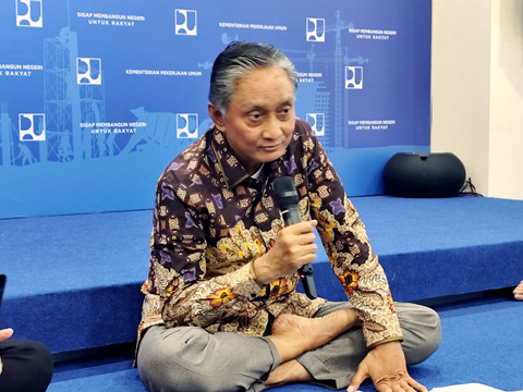 Menteri Pekerjaan Umum (PU) Dody Hanggodo memberi tanggapan dalam Media Briefing di Kantor Kementerian PU, Jakarta Selatan, Jumat (31/10/2025). Foto: Widya Islamiati/kumparan
