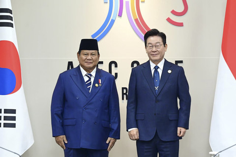 Pertemuan bilateral Presiden RI Prabowo Subianto dengan Presiden Republik Korea Lee Jae Myung di sela-sela KTT APEC 2025. Foto: Dok. Muchlis Jr - Biro Pers Sekretariat Presiden