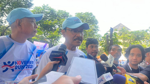 Menteri Sosial Saifullah Yusuf (Gus Ipul) dan Wakil Menteri Sosial Agus Jabo Priyono di Taman Mini Indonesia Indah, Jakarta Timur, Minggu (2/11/2025). Foto: Nasywa Athifah/kumparan