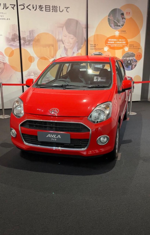 Daihatsu Ayla di museum Daihatsu Humobility Word di Osaka, Jepang. Foto: Fitra Andrianto/kumparan