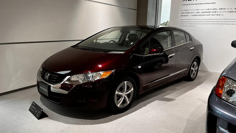 Mobil fuel cell hidrogen Honda Clarity. Foto: Aditya Pratama Niagara/kumparan