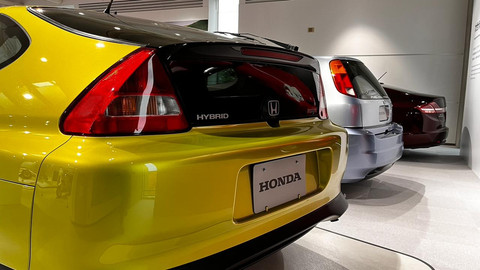 Mobil hybrid pertama Honda Insight. Foto: Aditya Pratama Niagara/kumparan