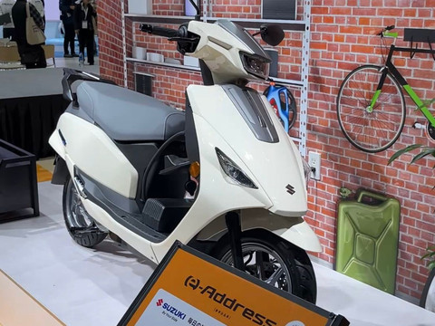 Suzuki e-Address di Japan Mobility Show 2025, Rabu (29/10/2025). Foto: Syahrul Ghiffari/kumparan